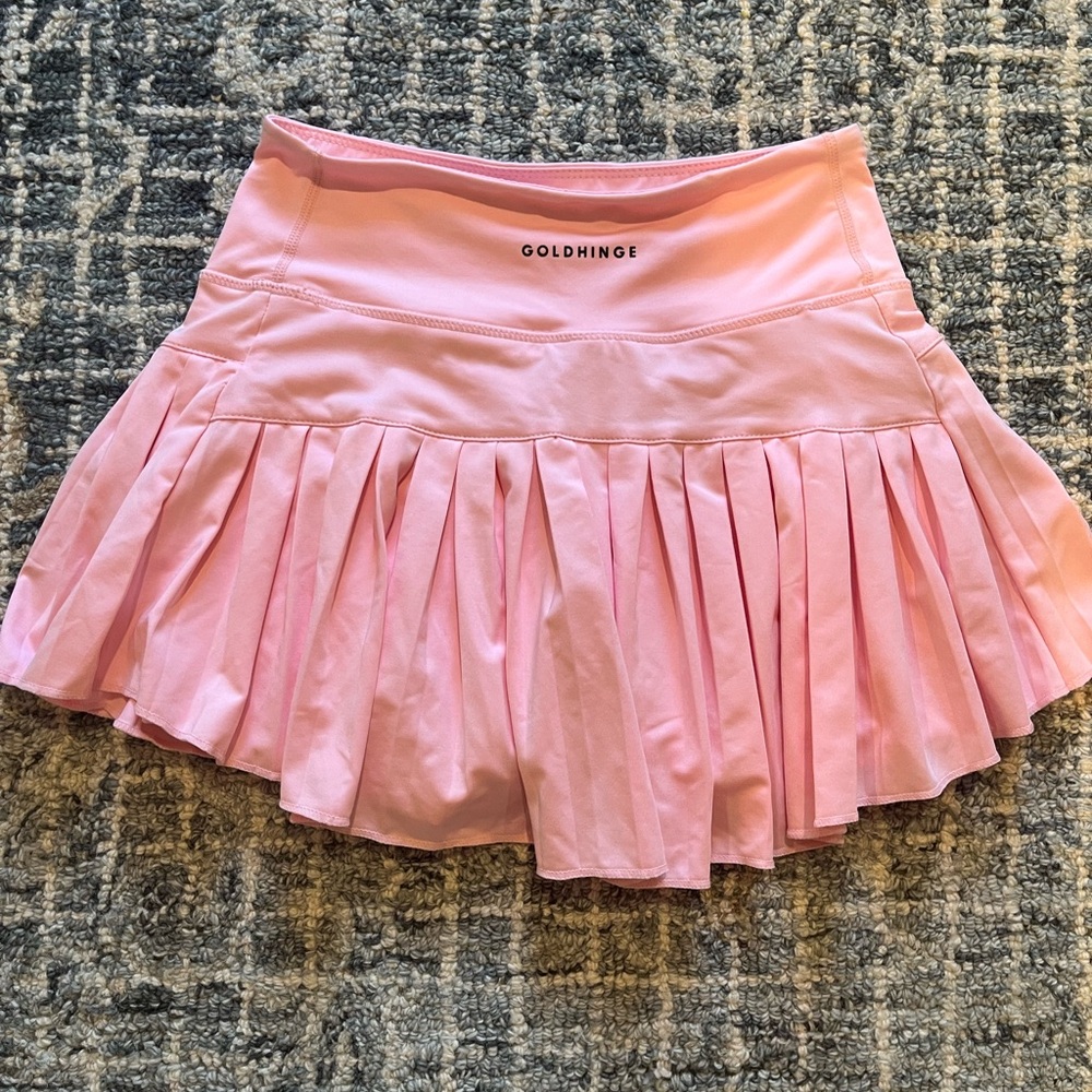 Gold hinge skirt